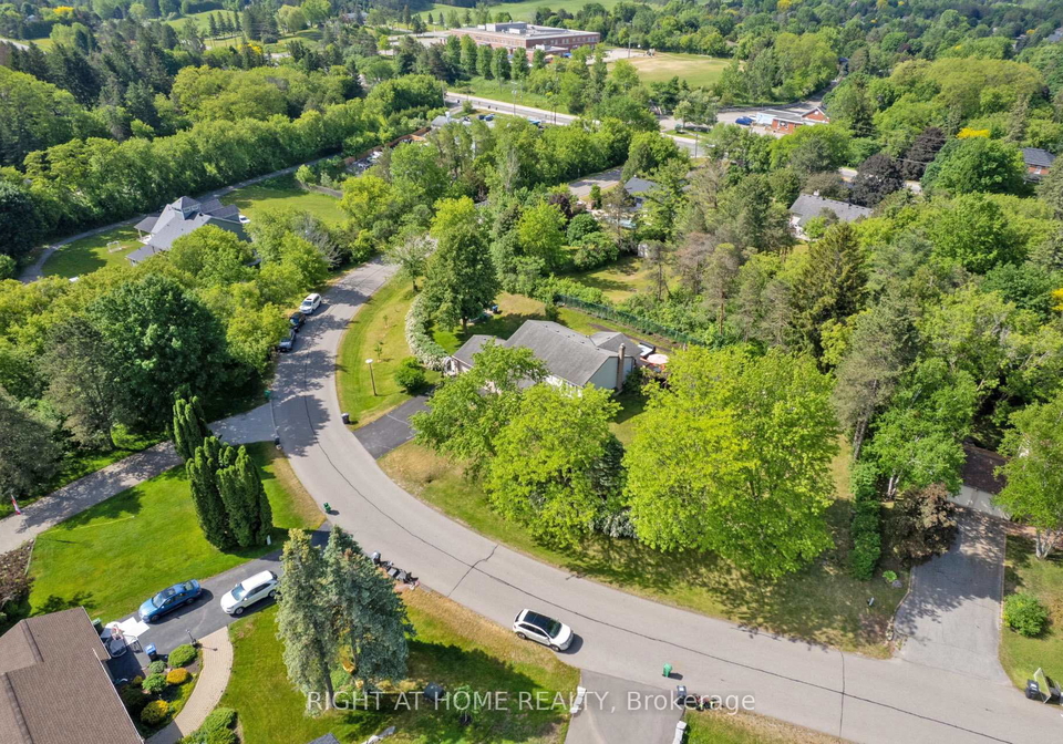 10-munro-street-caledon-ontario-w13453044