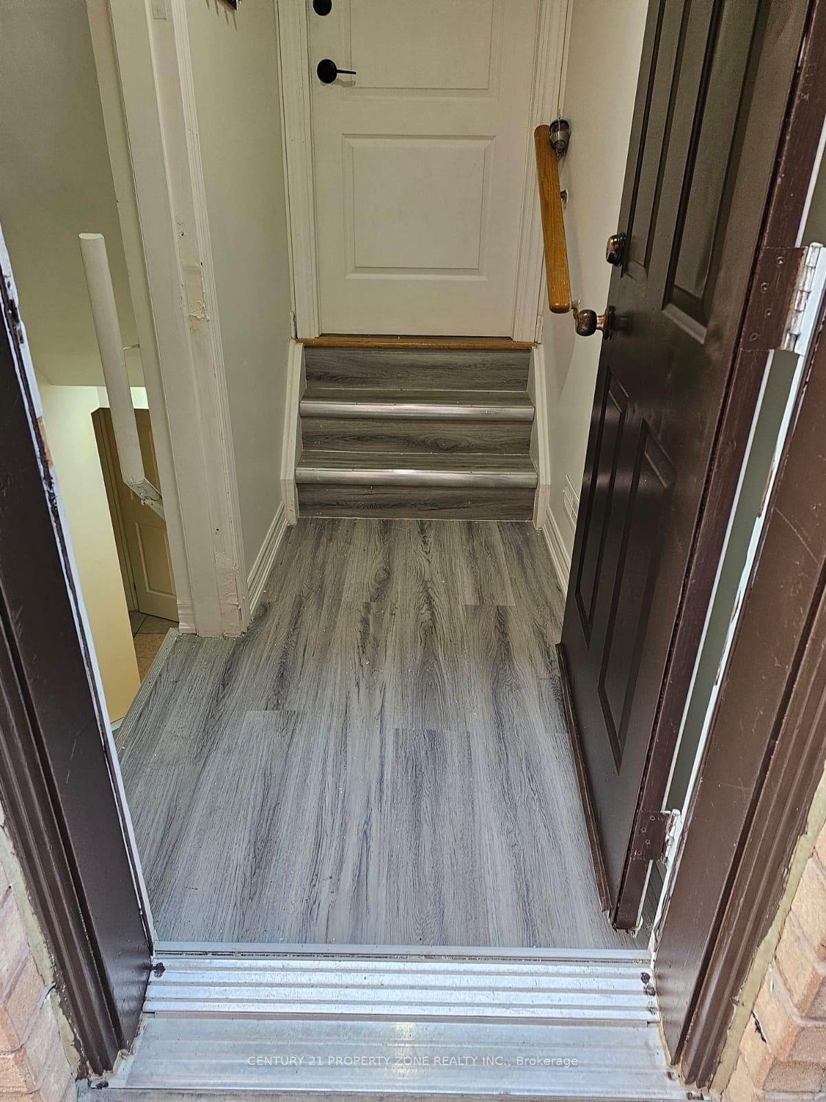 11-chalkfarm-crescent-brampton-ontario-w13453058