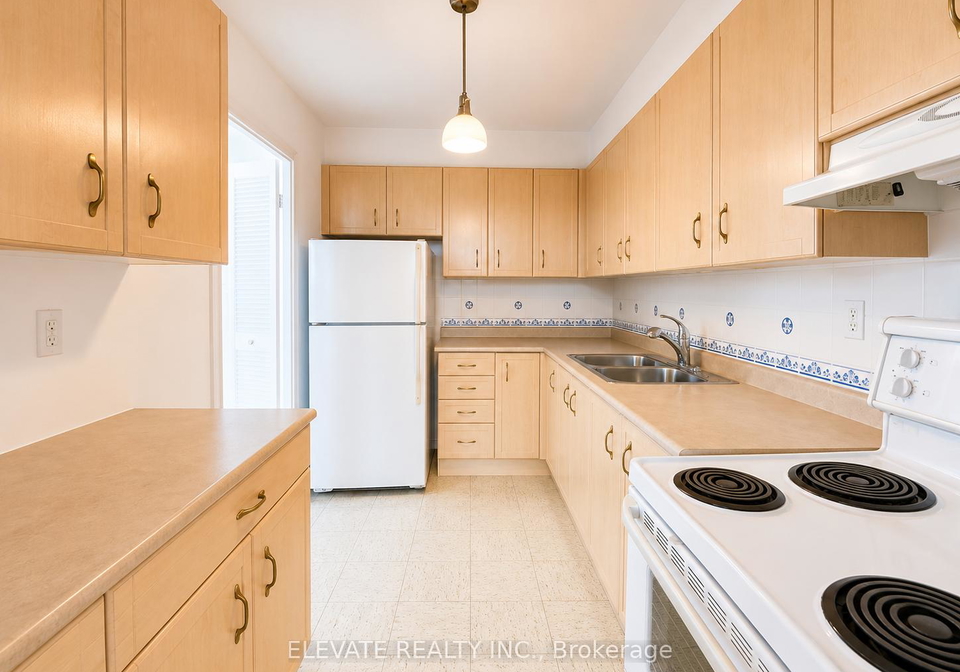 360-ridelle-avenue-north-york-ontario-w13453074
