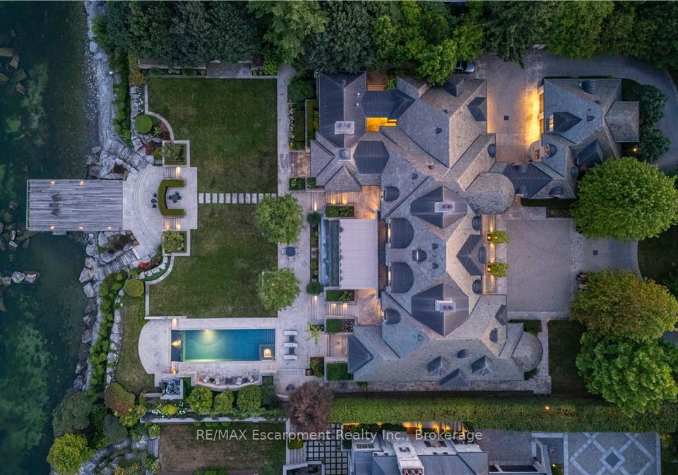 2054-lakeshore-road-e-oakville-ontario-w13453124