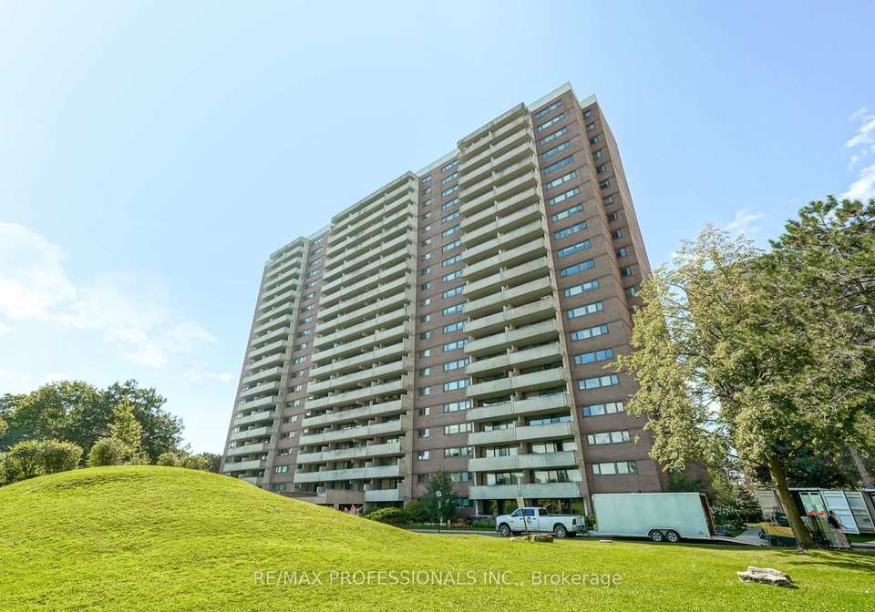 250-scarlett-road-toronto-ontario-w13453316
