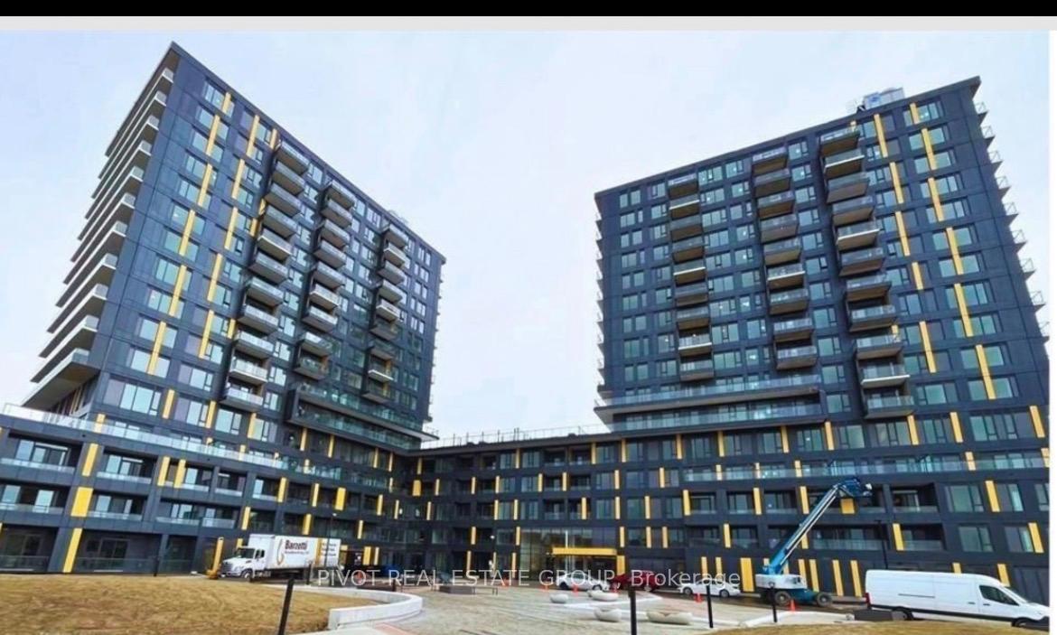 4878-powers-common-burlington-ontario-w13453378