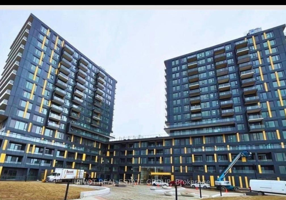 4878-powers-common-burlington-ontario-w13453378