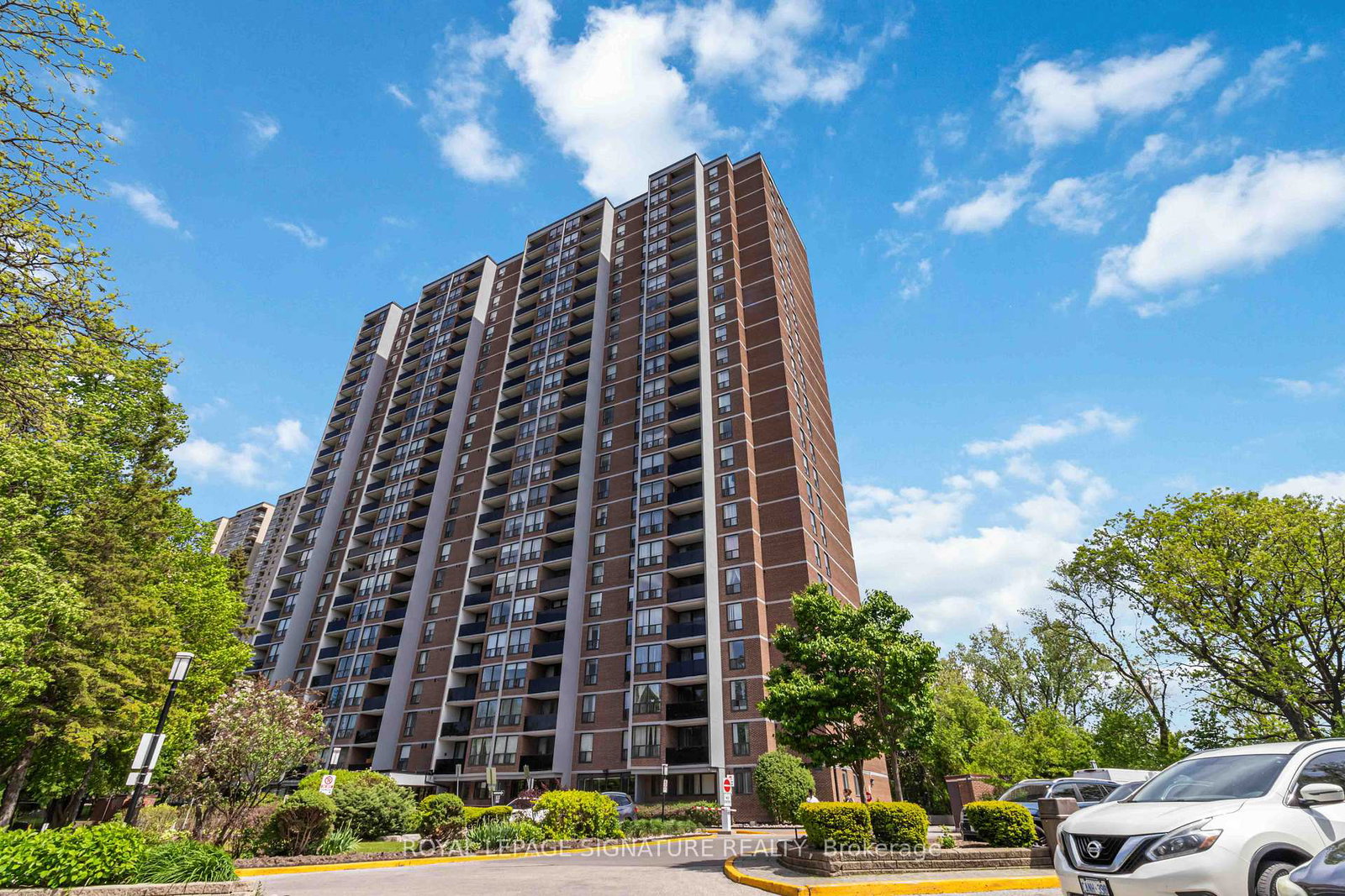 85-emmett-avenue-north-york-ontario-w13453588