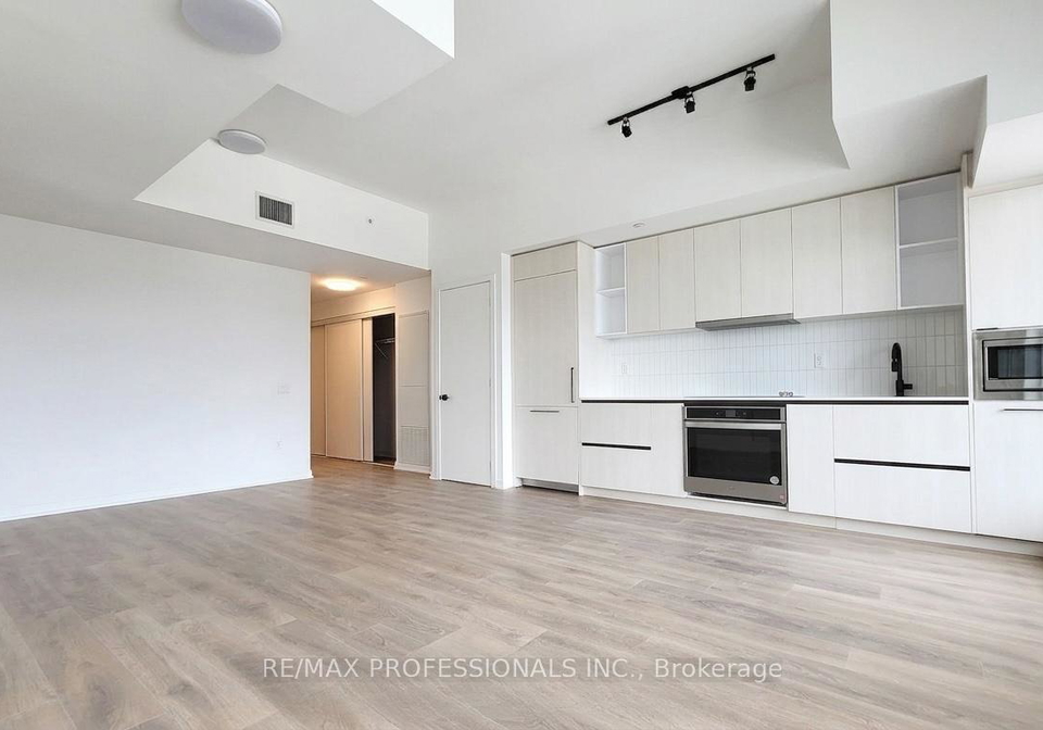 10-graphophone-grove-toronto-ontario-w13453596