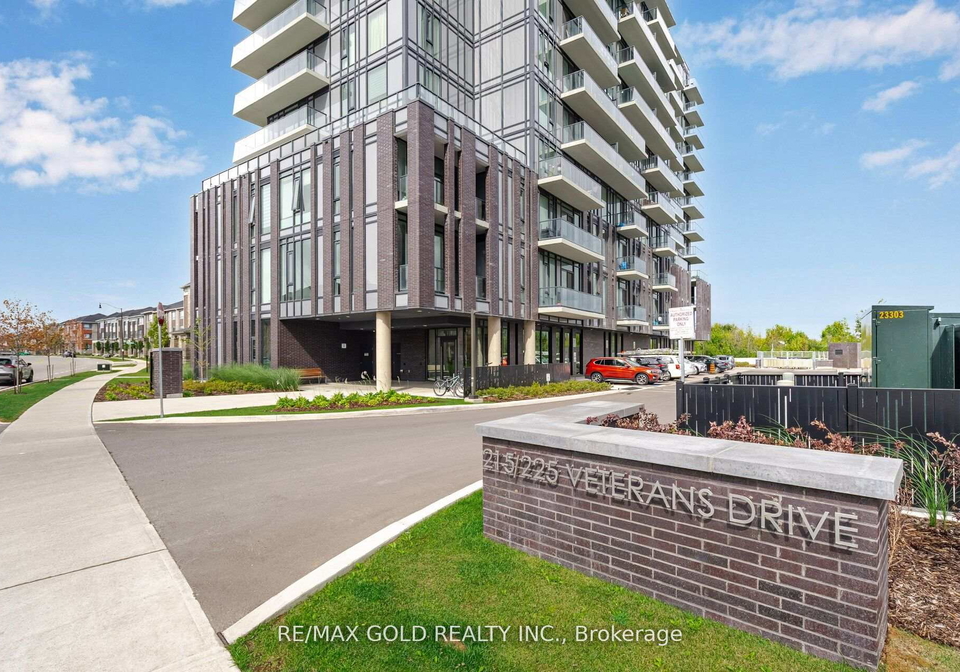 225-veterans-drive-brampton-ontario-w13453848