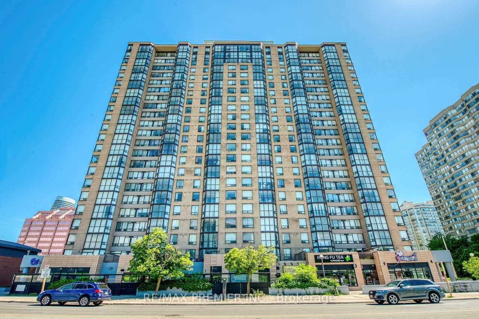 285-enfield-place-mississauga-ontario-w13453860