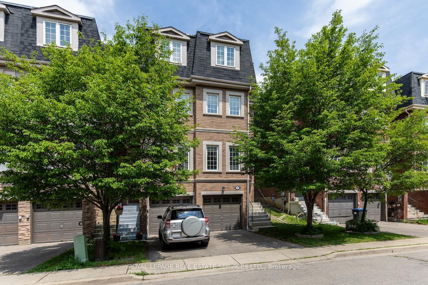 435-hensall-circle-mississauga-ontario-w13453862