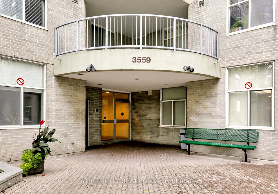 3559-eglinton-avenue-w-north-york-ontario-w13453912