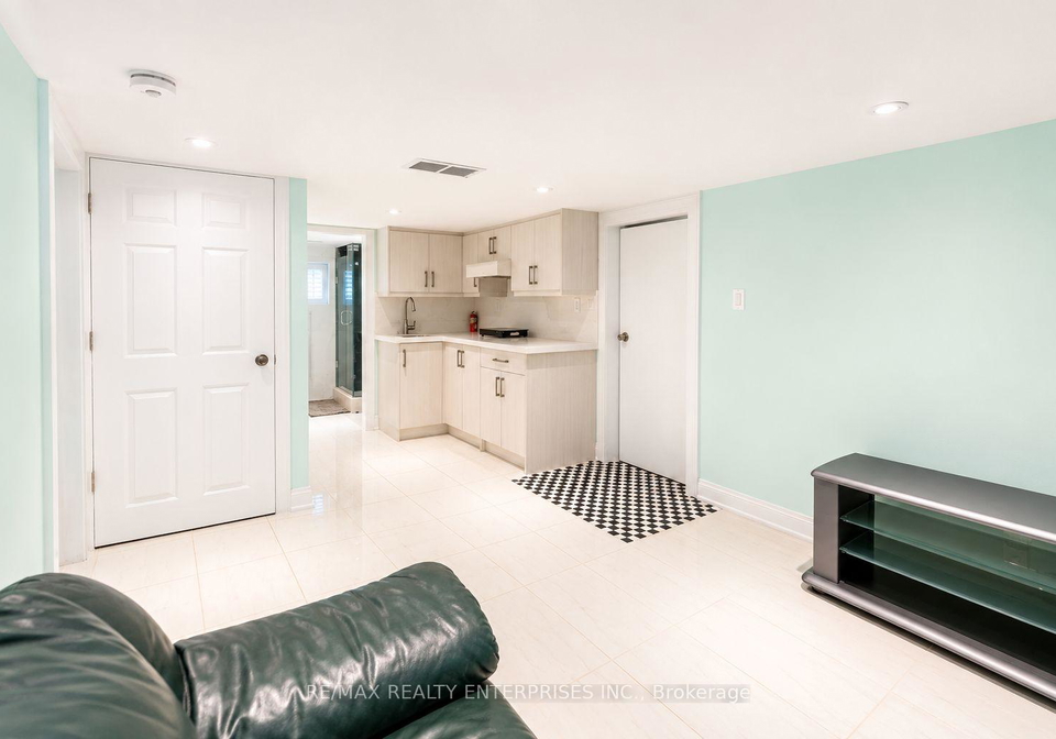 1078-sawyer-avenue-mississauga-ontario-w13453920