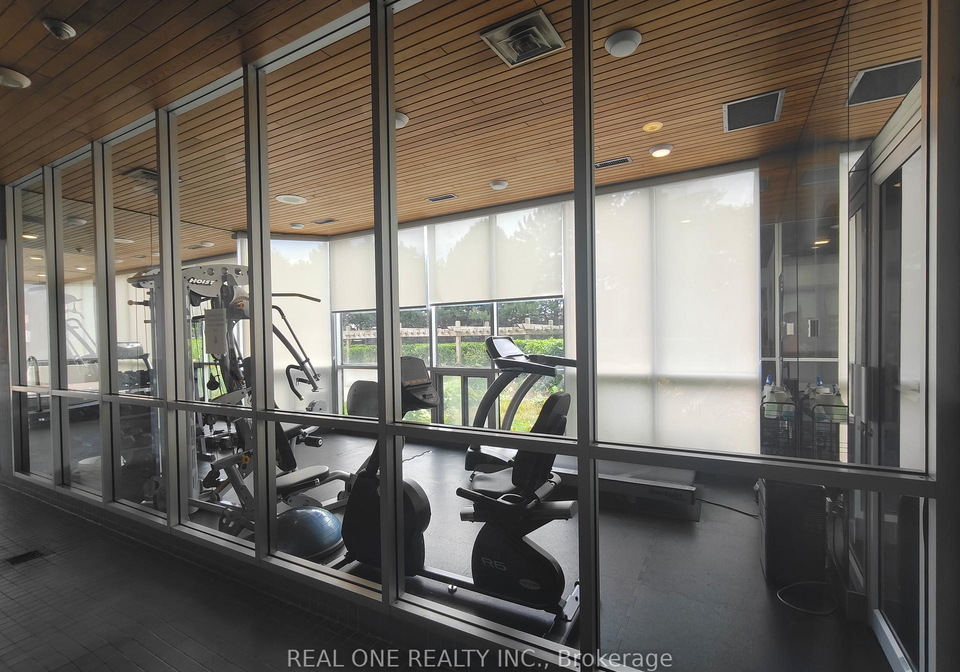 880-dundas-street-w-mississauga-ontario-w13454518