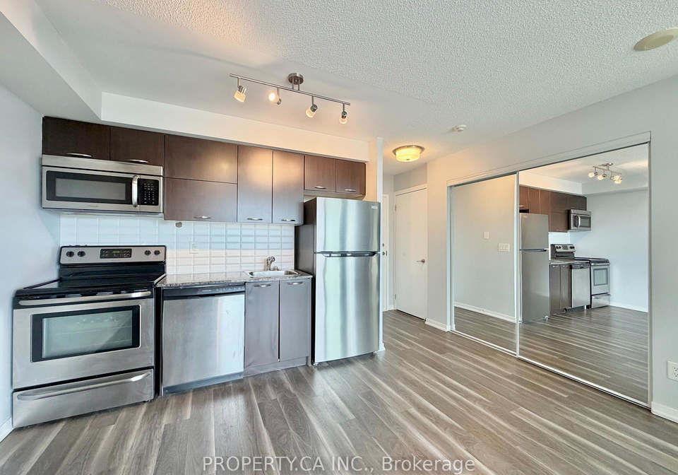 38-joe-shuster-way-toronto-ontario-w13454912