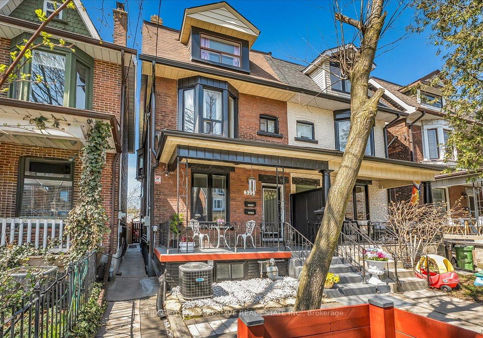 332-delaware-avenue-toronto-ontario-w13455128