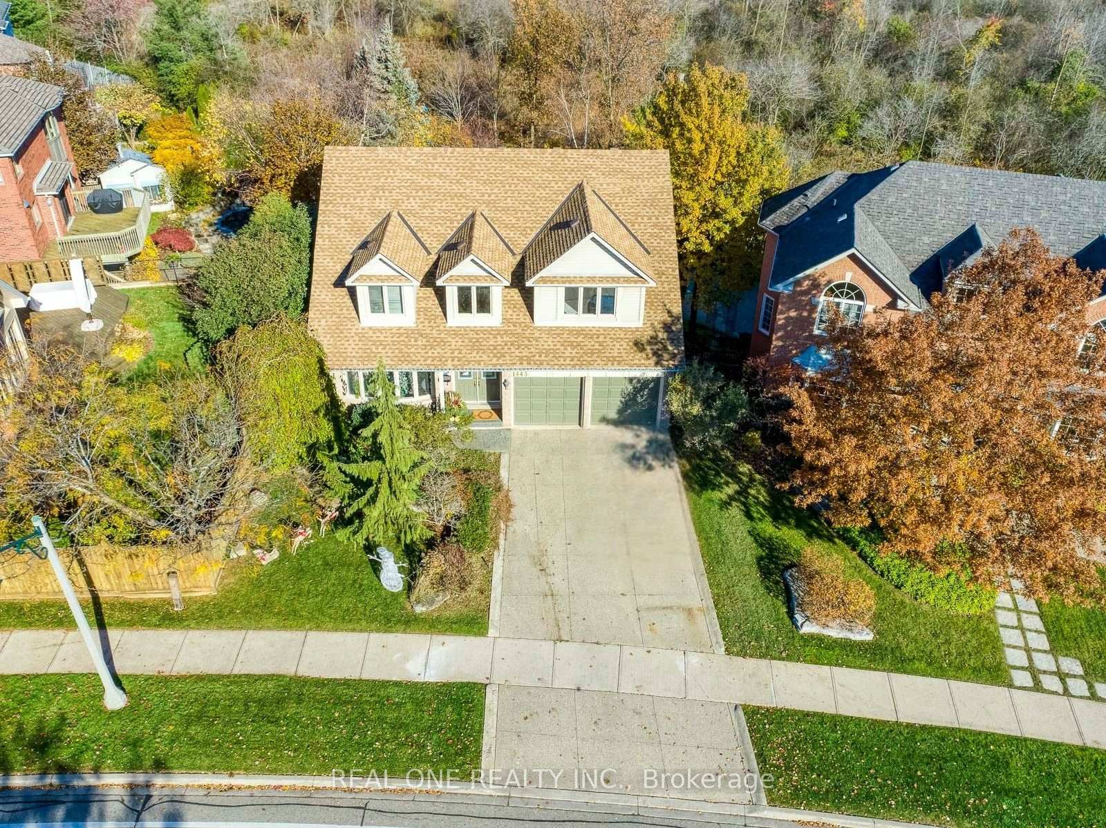 1443-bayshire-drive-oakville-ontario-w13455220