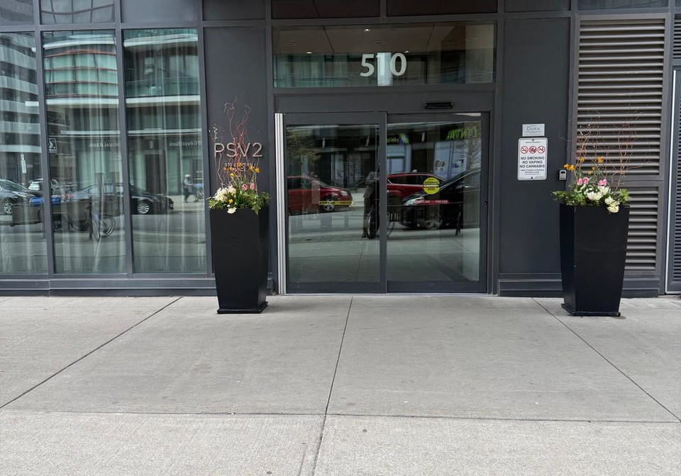 510-curran-place-mississauga-ontario-w13455354
