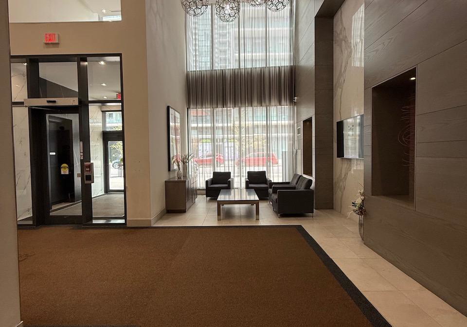 510-curran-place-mississauga-ontario-w13455354