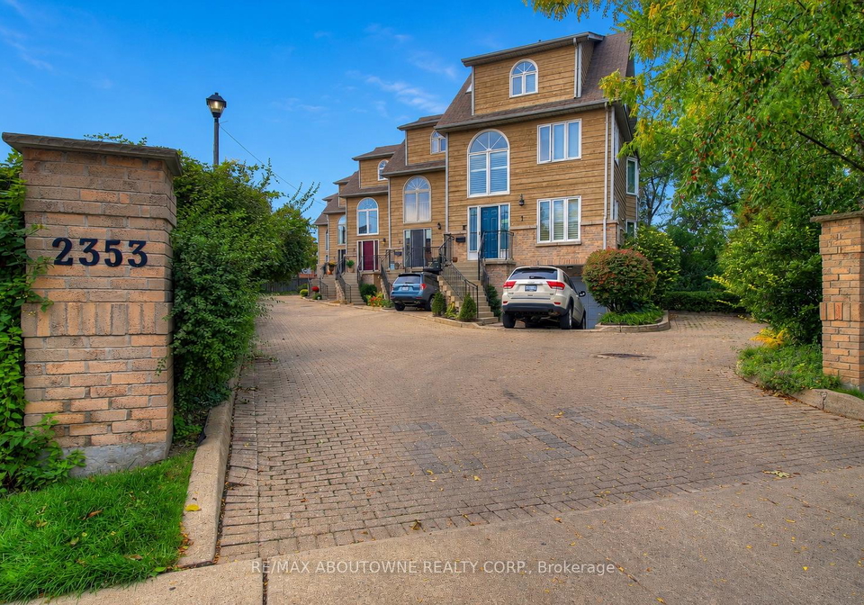 235marine-drive-oakville-ontario-w13455486