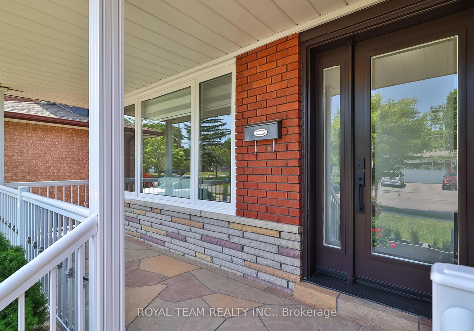 6-crioline-road-north-york-ontario-w13455708