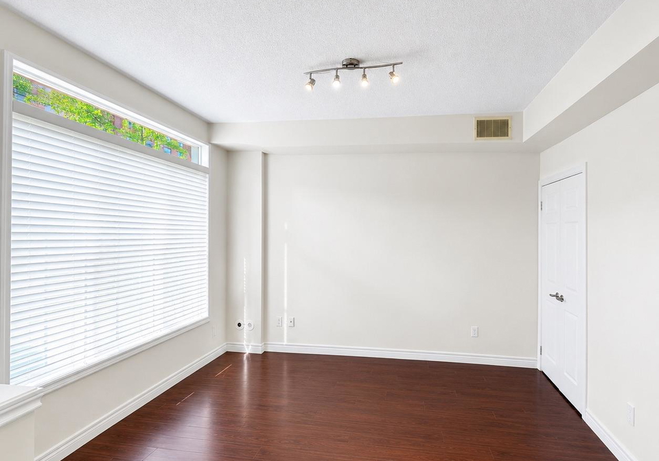 3062-lake-shore-boulevard-w-etobicoke-ontario-w13455790
