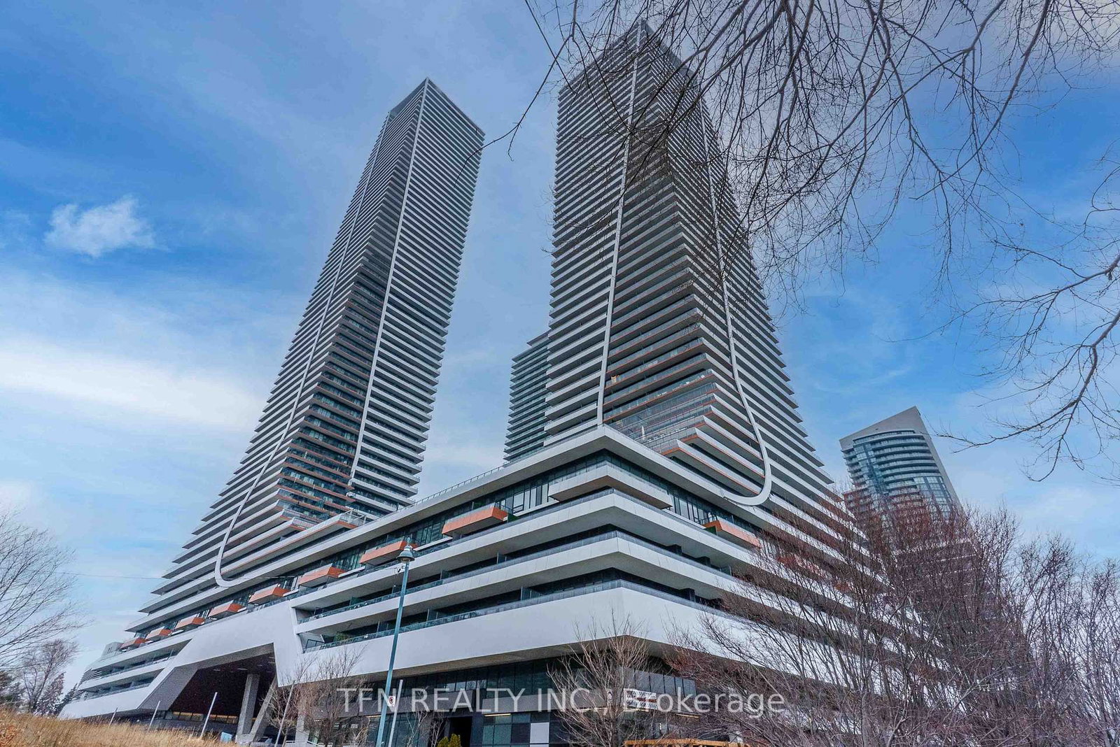 20-shore-breeze-drive-s-etobicoke-ontario-w13455872