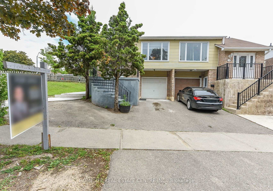 12-courtleigh-square-brampton-ontario-w13456210