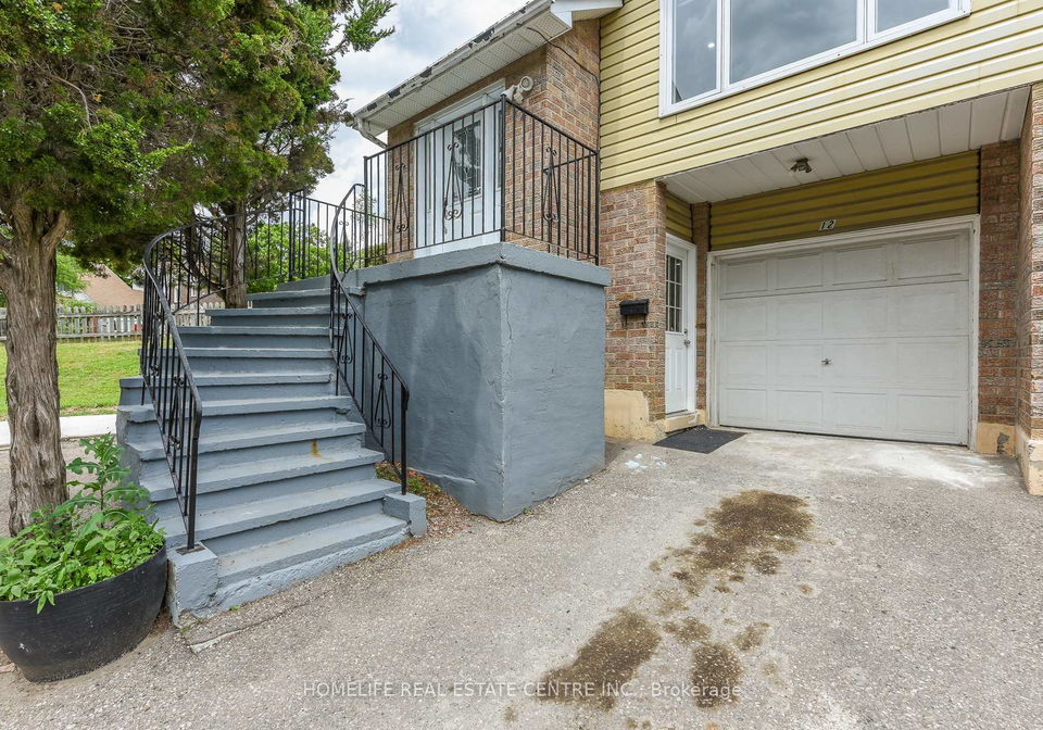 12-courtleigh-square-brampton-ontario-w13456210