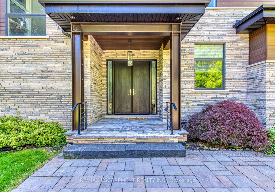 2104-devon-road-oakville-ontario-w13456410