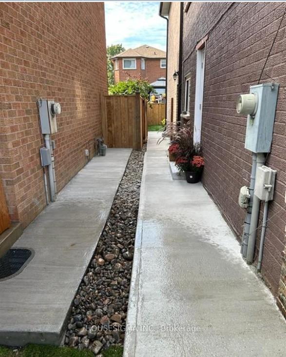 659-roselaire-trail-mississauga-ontario-w13456662