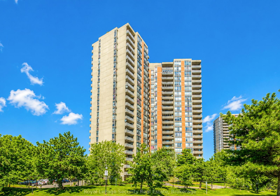 10-martha-eaton-way-north-york-ontario-w13456782