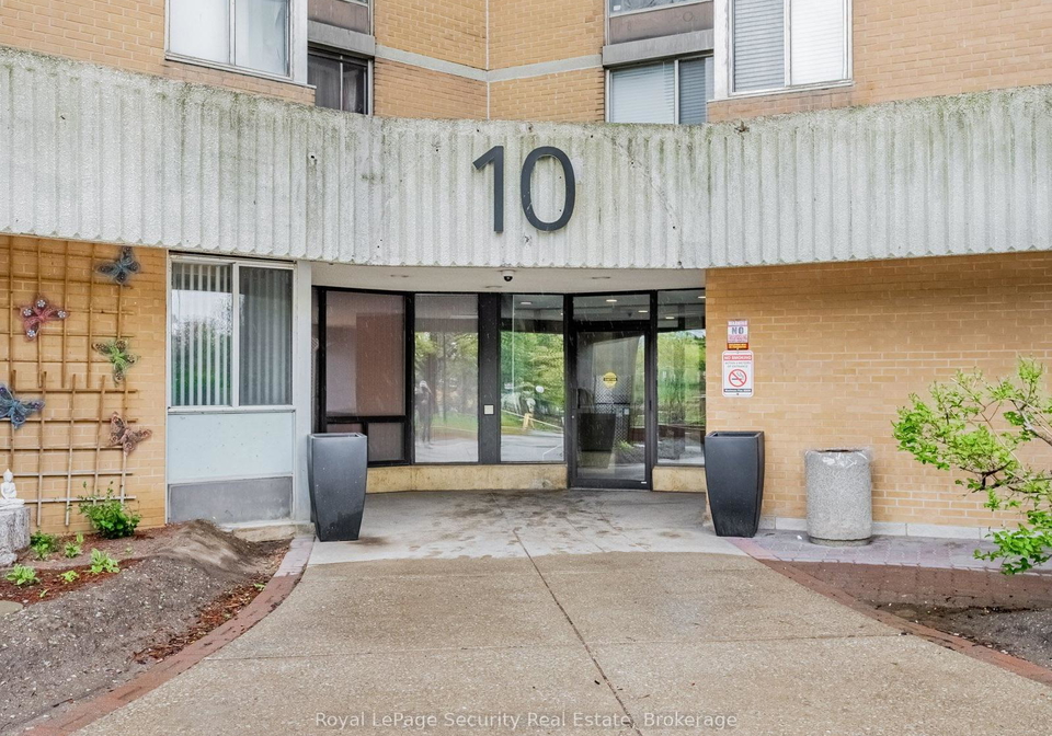 10-martha-eaton-way-north-york-ontario-w13456782
