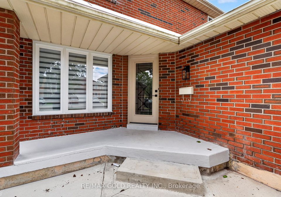 37-lord-simcoe-drive-brampton-ontario-w13456918