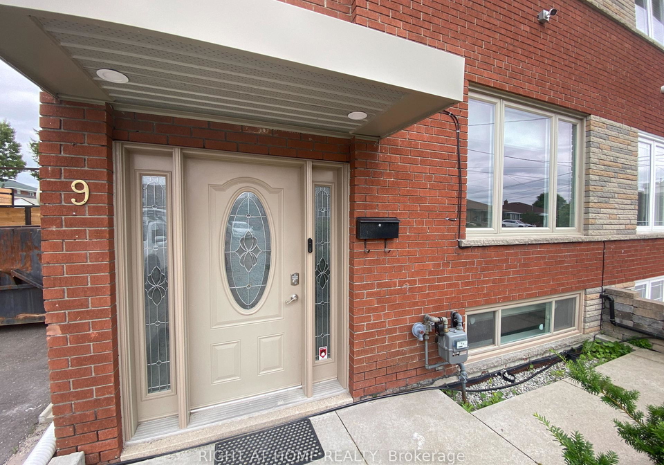 9-snowood-court-york-ontario-w13456980