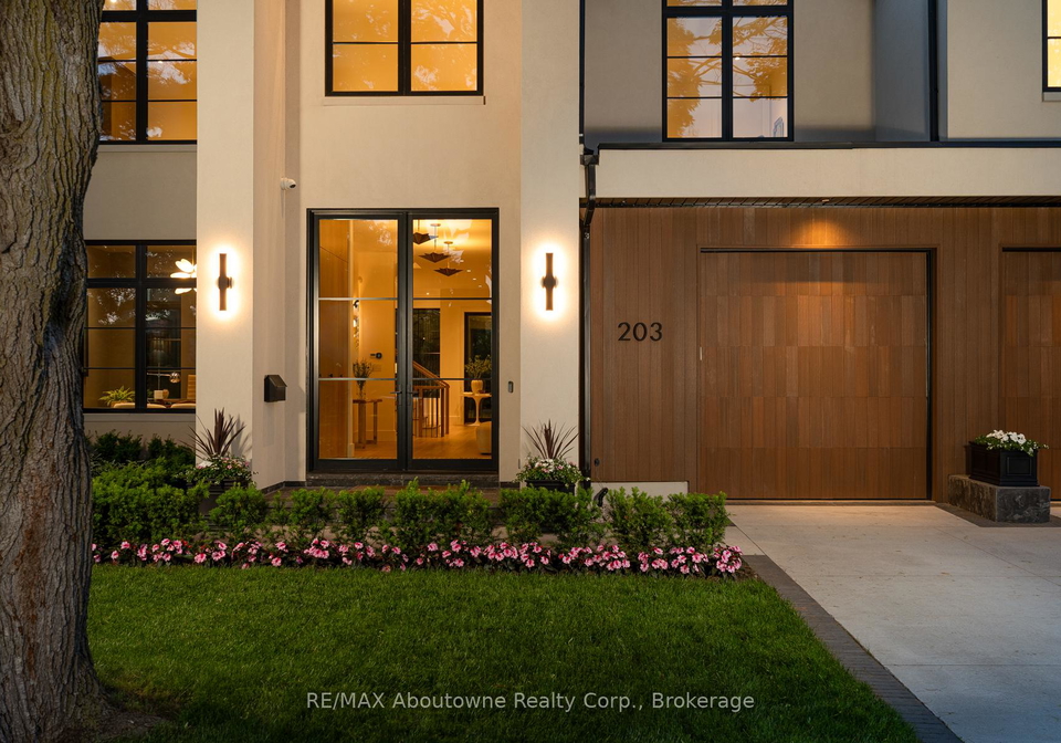 203-weybourne-road-oakville-ontario-w13457162