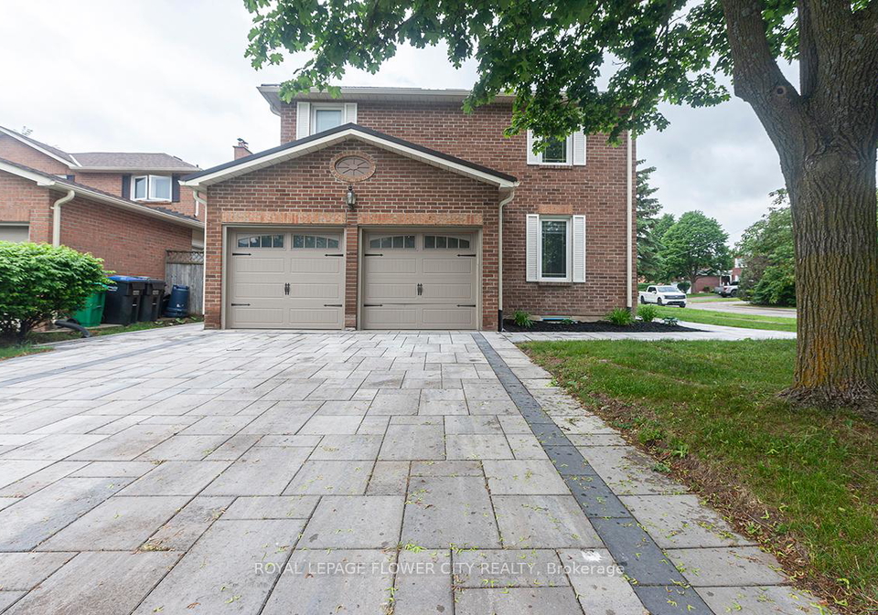 1-st-michaels-crescent-caledon-ontario-w13457246