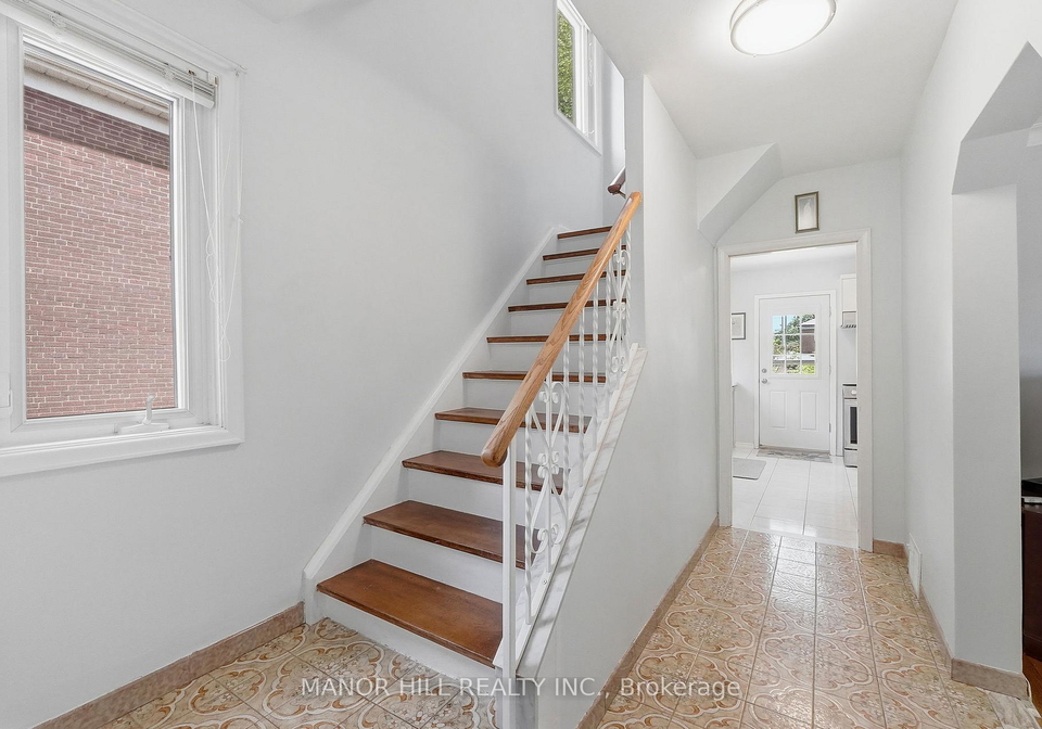 33-robindale-avenue-etobicoke-ontario-w13457368