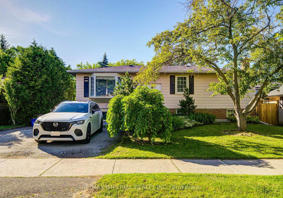 22-miller-road-oakville-ontario-w13457554