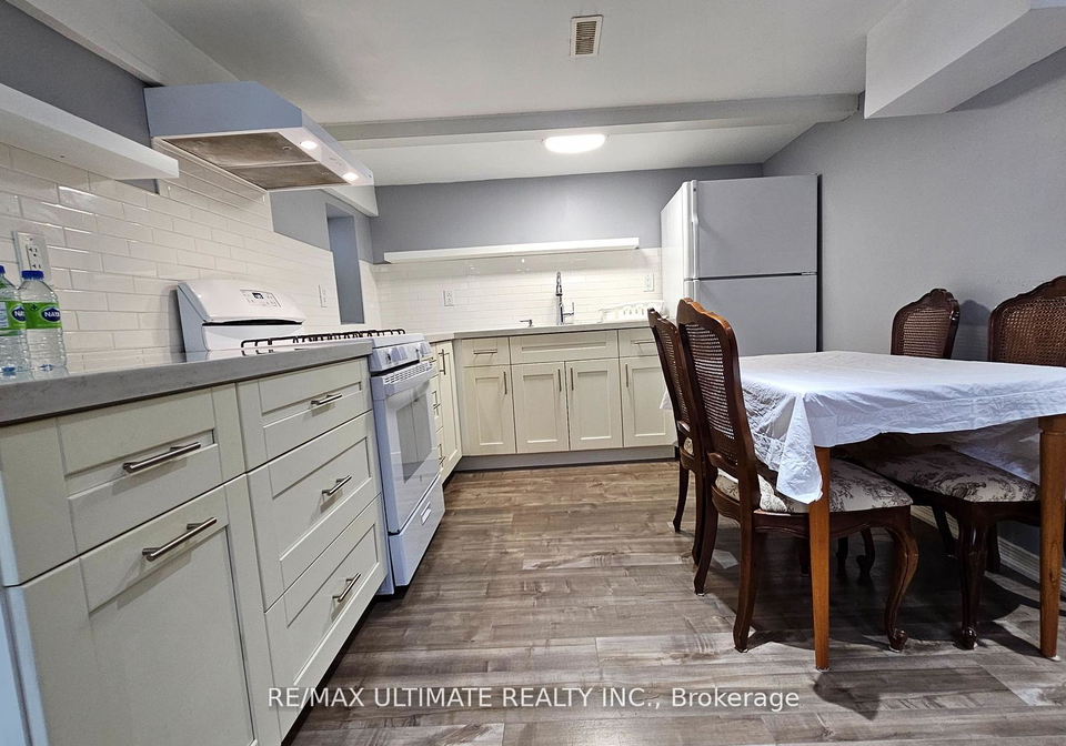 16-failsworth-avenue-toronto-ontario-w13457604