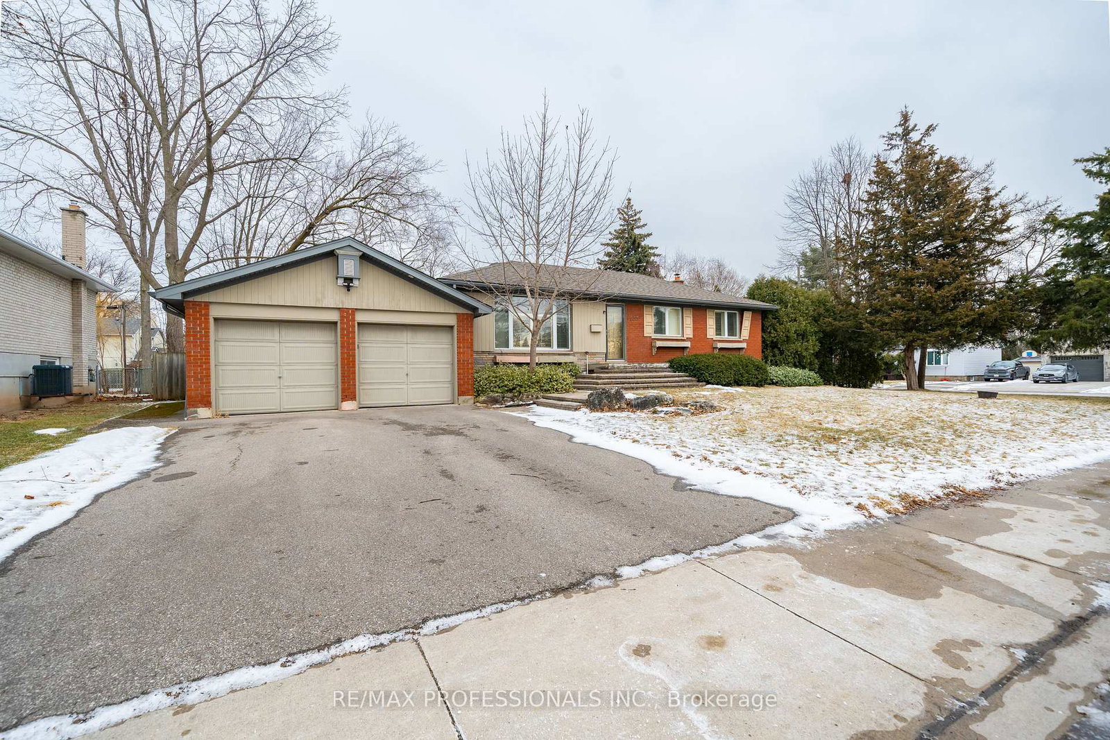 635-peele-boulevard-burlington-ontario-w13457820