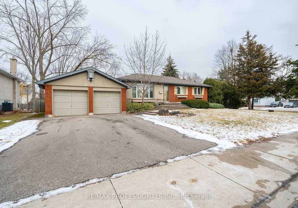 635-peele-boulevard-burlington-ontario-w13457820