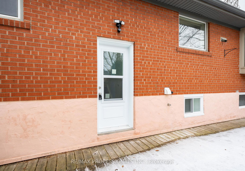 635-peele-boulevard-burlington-ontario-w13457820