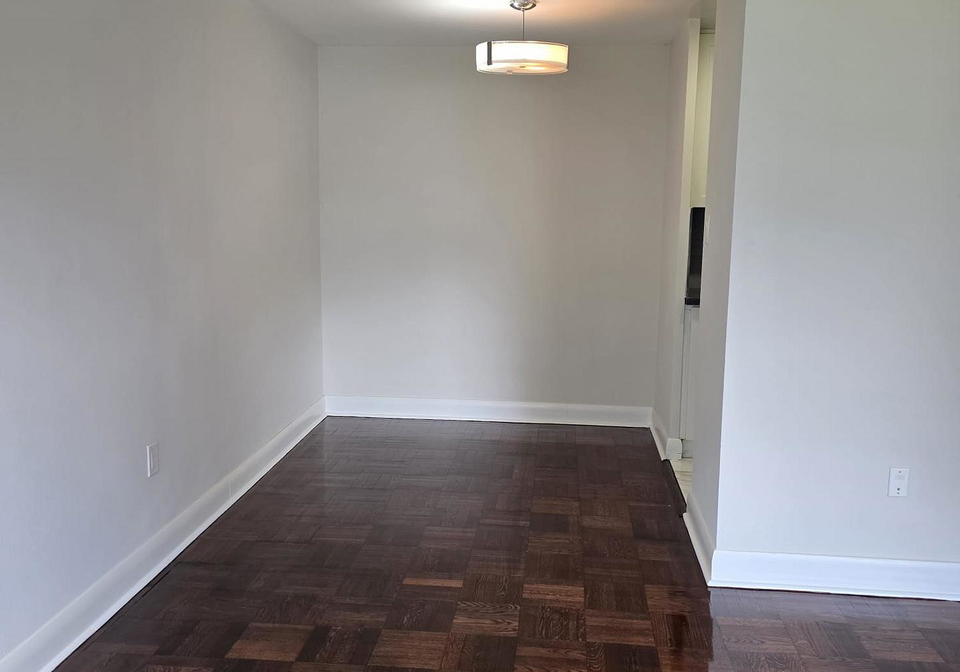 1305-wilson-avenue-s-york-ontario-w13457938