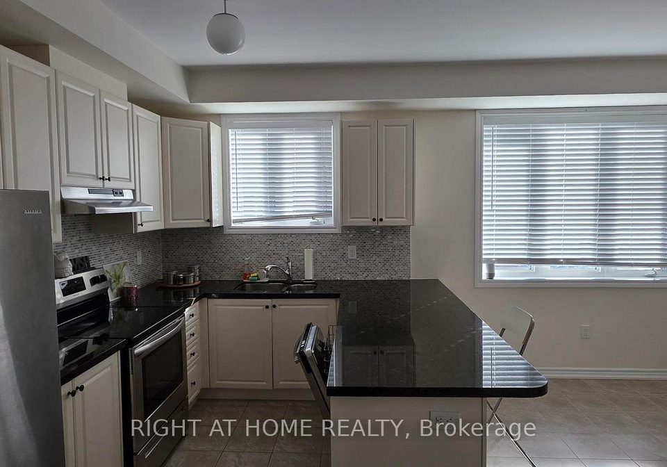 27-shiff-crescent-brampton-ontario-w13458068