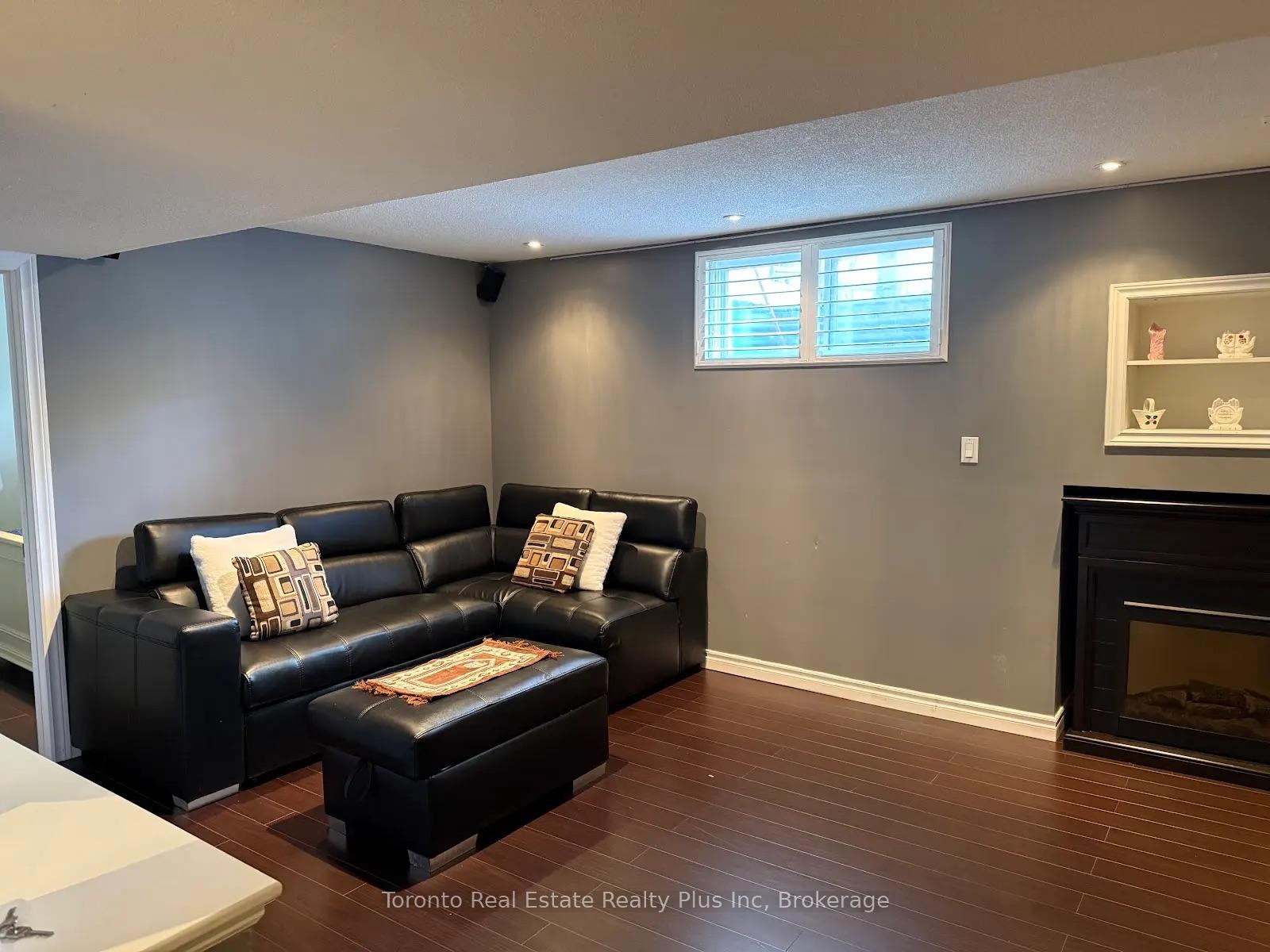 4-paddington-road-brampton-ontario-w13458254