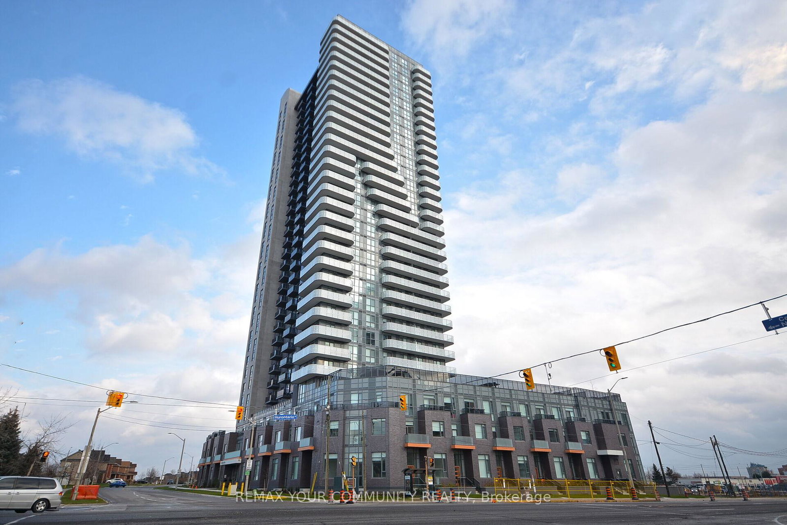 8-nahani-way-mississauga-ontario-w13458356