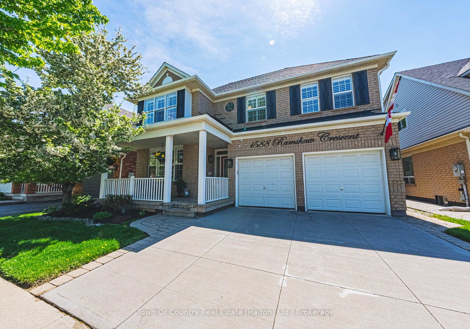 1588-ramshaw-crescent-milton-ontario-w13458374