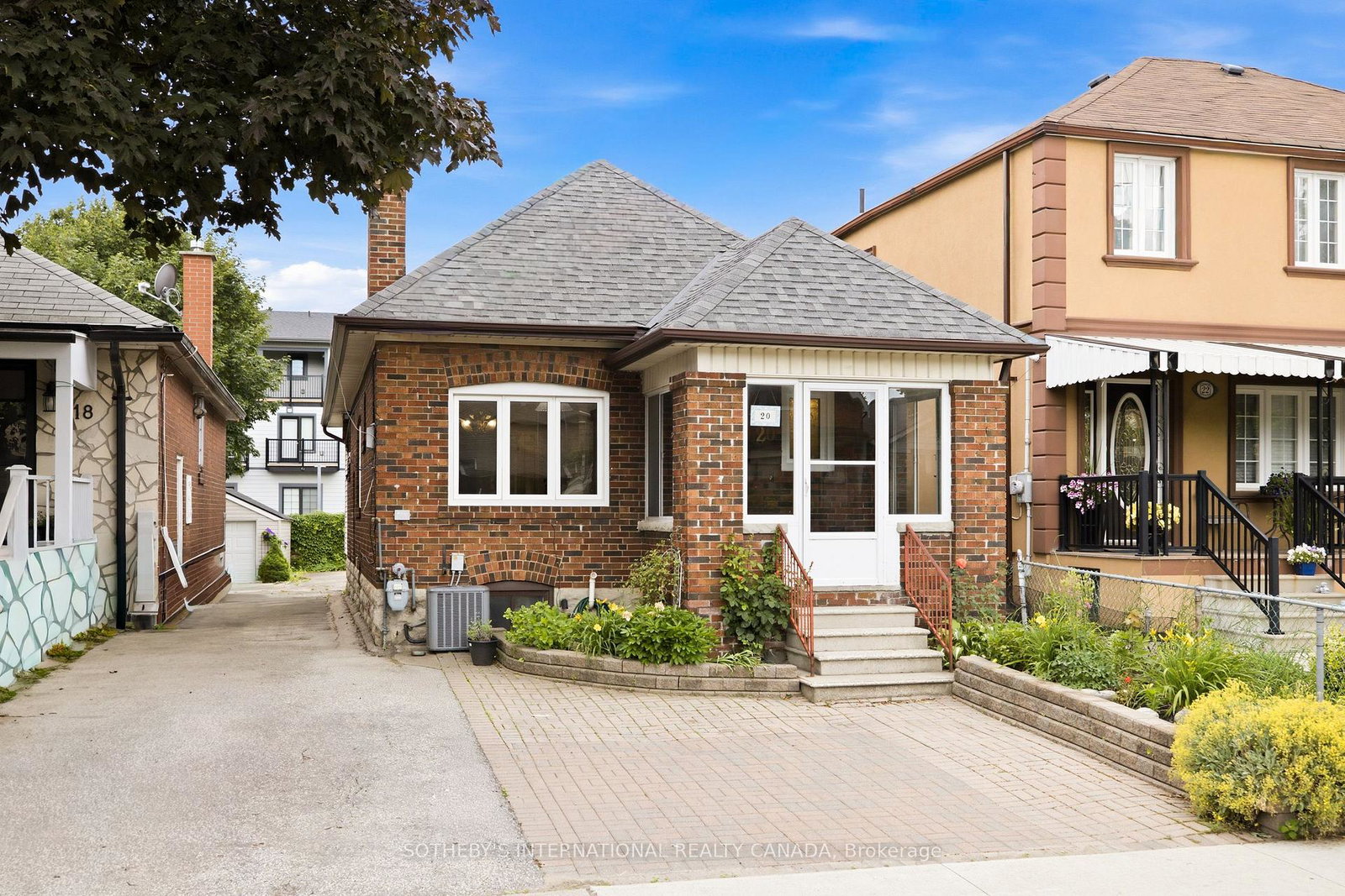 20-bicknell-avenue-toronto-ontario-w13458382