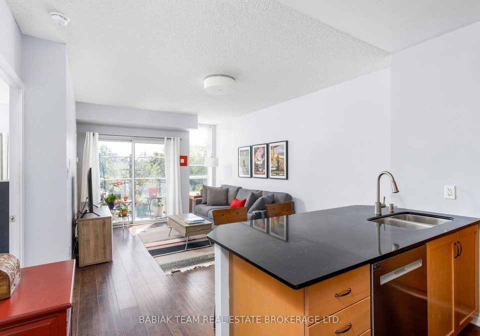 2495-dundas-street-west-toronto-ontario-w13458806