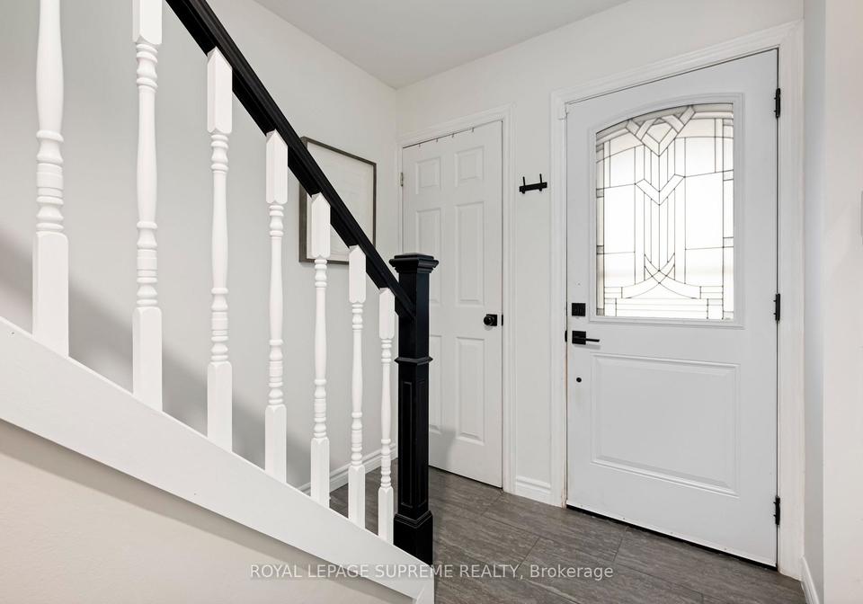 orange-mill-court-orangeville-ontario-w13458946