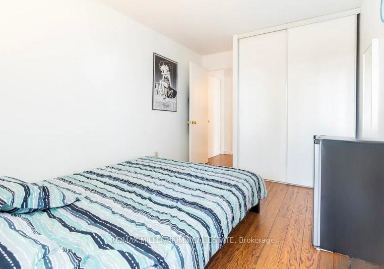 350-webb-drive-mississauga-ontario-w13458964