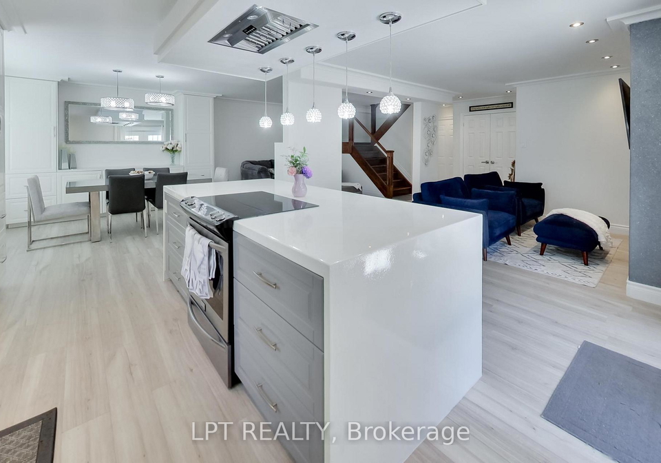 2482-snowhill-court-burlington-ontario-w13459086